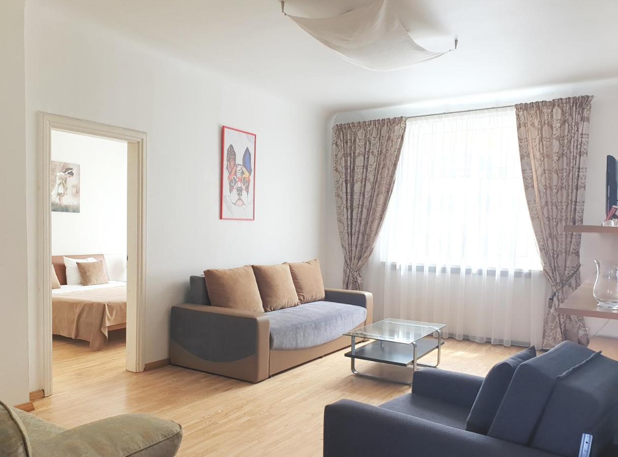 City Inn Riga Apartment, Town Hall View With Parking Extérieur photo