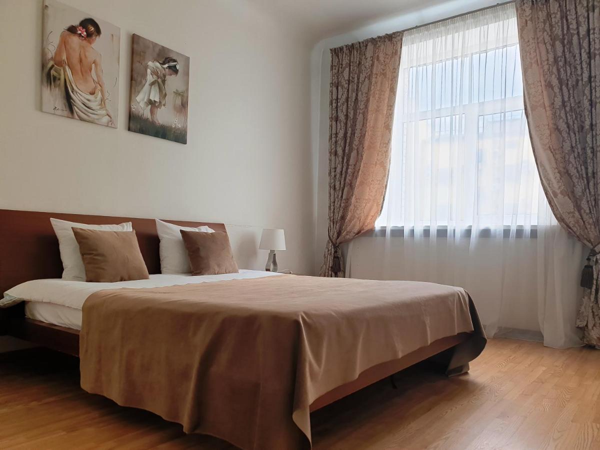 City Inn Riga Apartment, Town Hall View With Parking Extérieur photo
